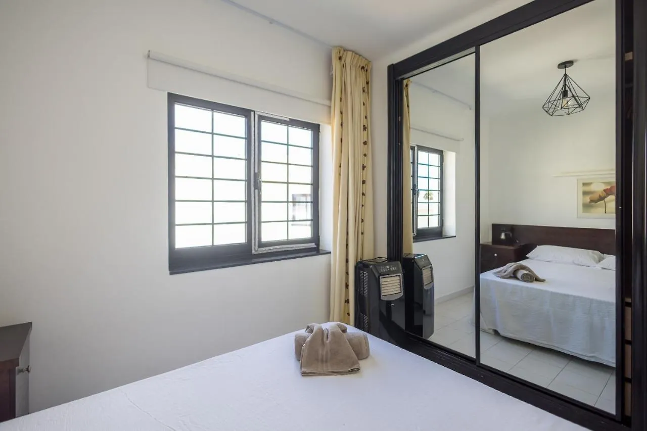 3Br House - Parking - Pool - 15 Min Walk To Beach Mogán Spanien